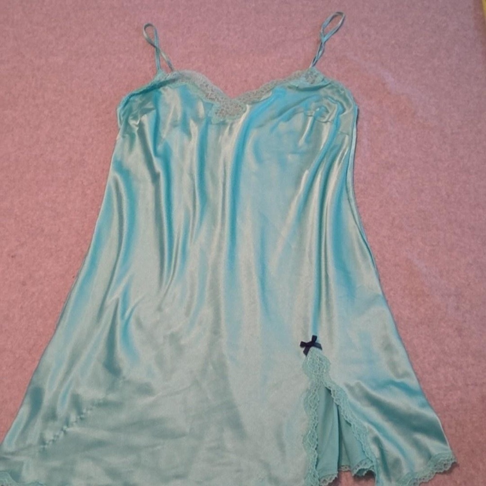 Victoria's‎ Secret Gown Womens Large Blue Satin Lace Chemise Adjustable Strap